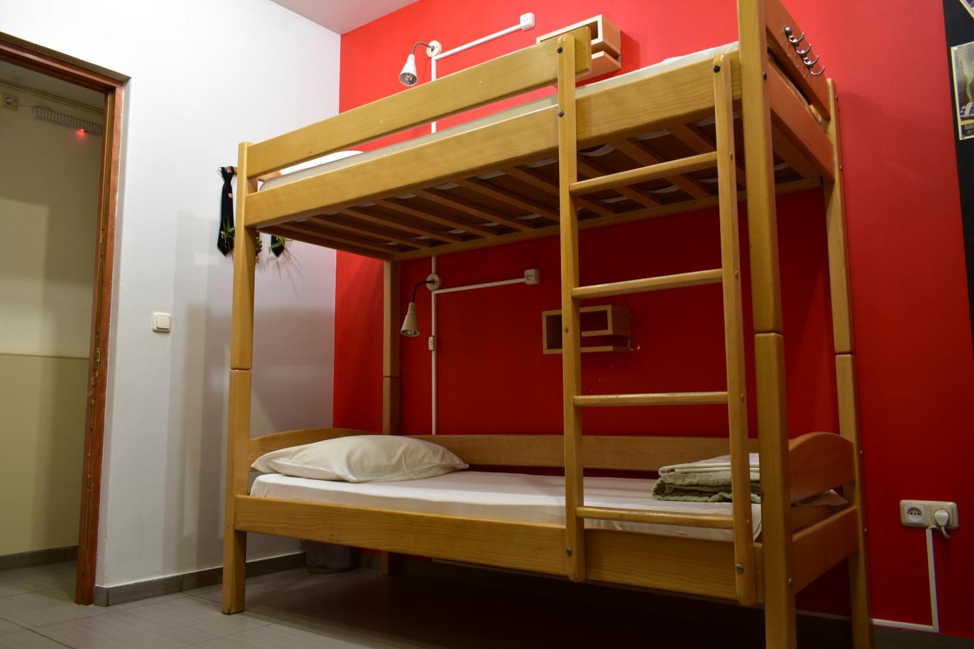 Envoy Hostel & Tours Erevan Esterno foto
