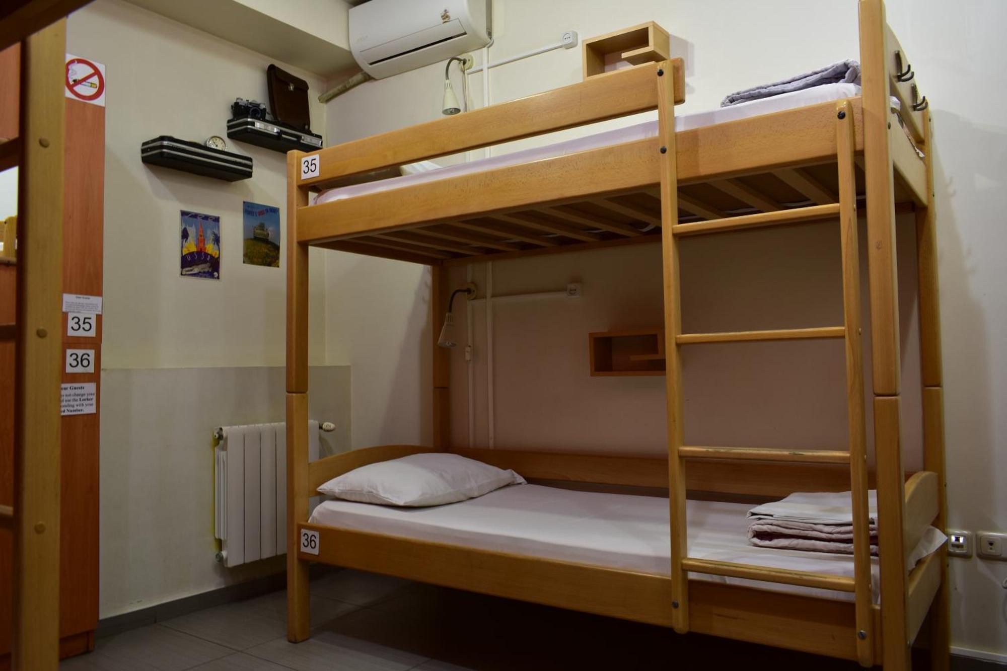 Envoy Hostel & Tours Erevan Esterno foto