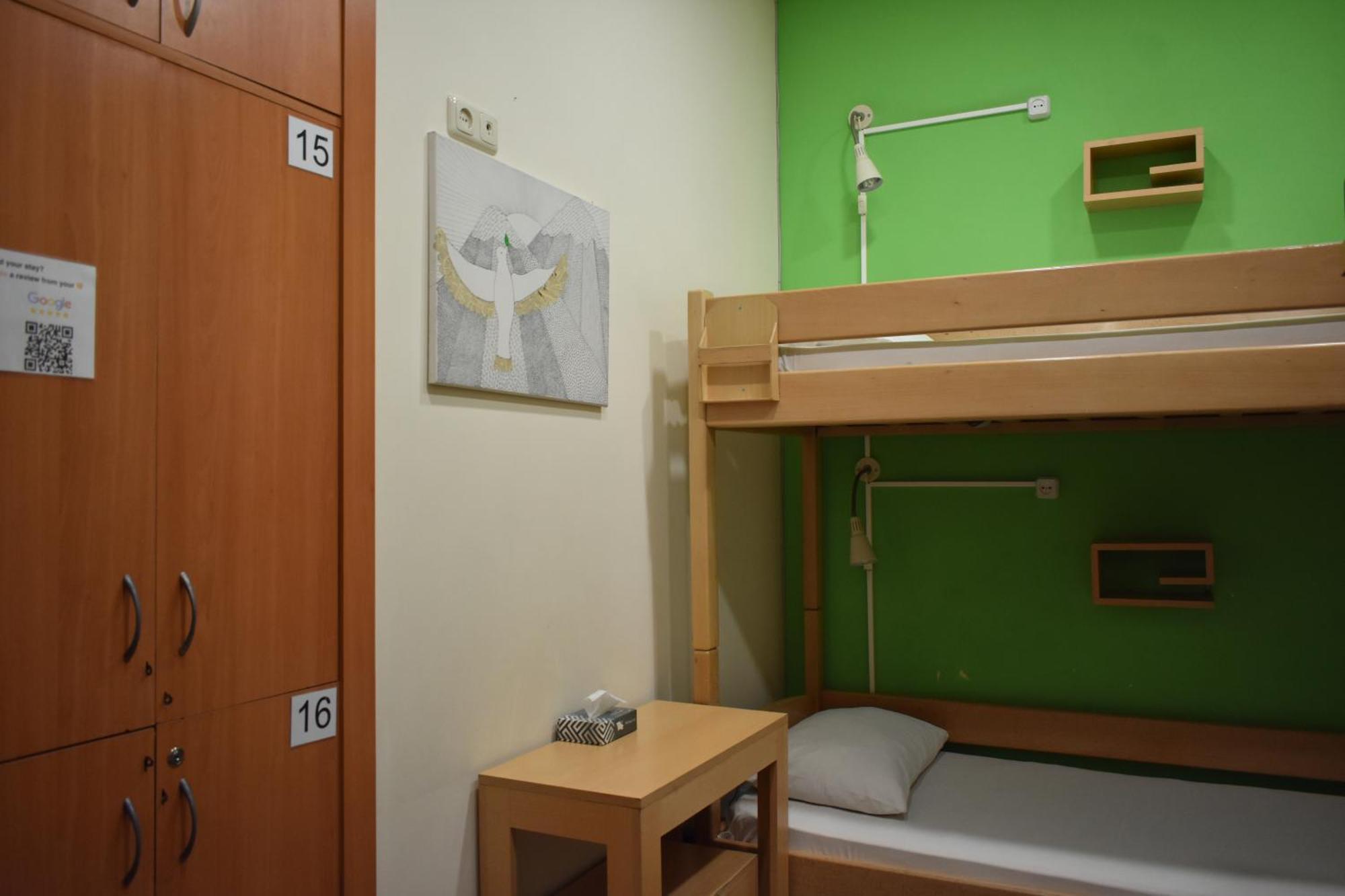 Envoy Hostel & Tours Erevan Esterno foto