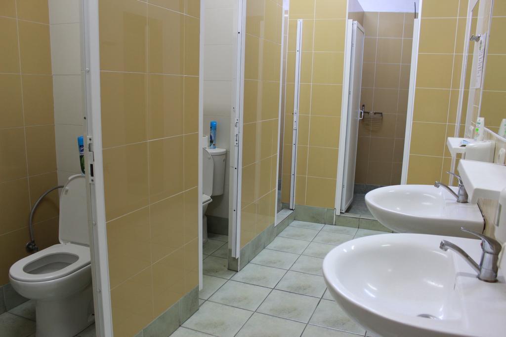 Envoy Hostel & Tours Erevan Esterno foto