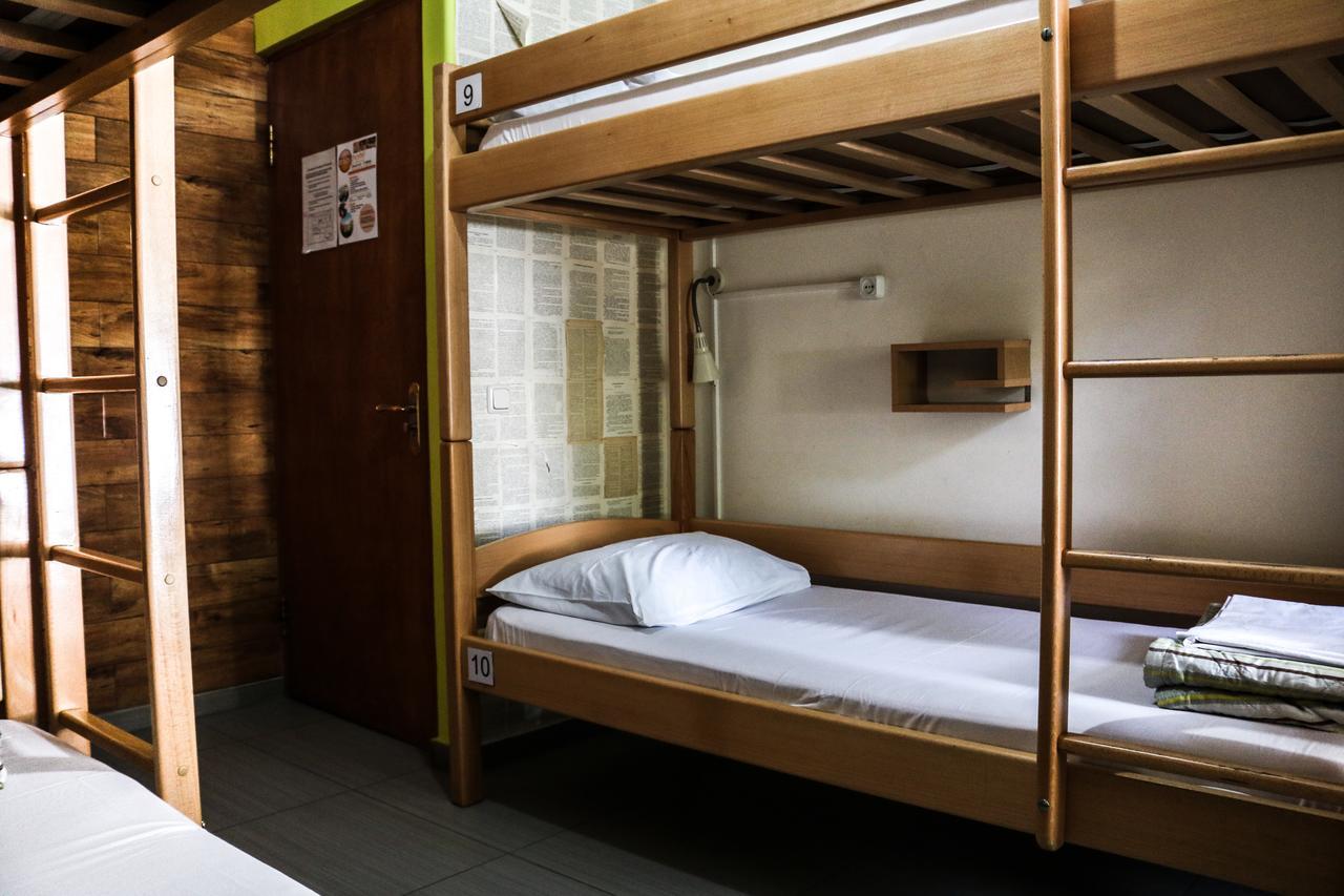 Envoy Hostel & Tours Erevan Esterno foto